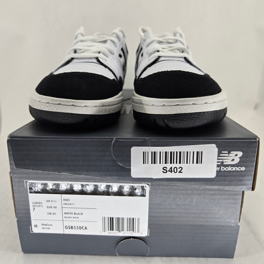 New Balance 550 White Black GSB550CA Kids Boys Size 7 Sneakers New in Box - Picture 5 of 12